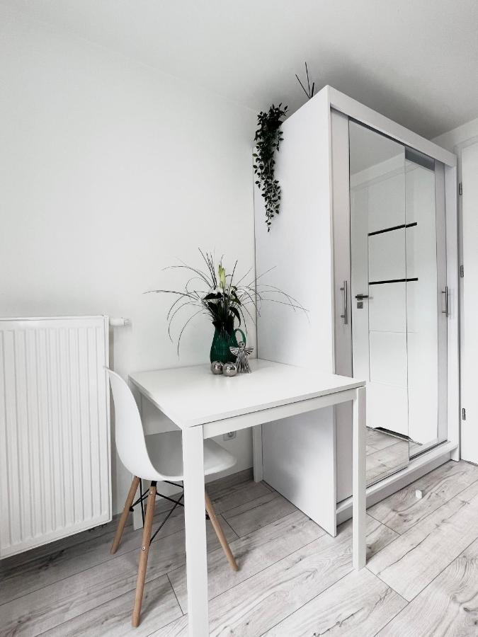 Apartament Goplanska Free Parking Self Check-In 24H Poznan Exterior foto